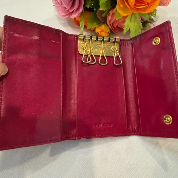 Authentic Miu Miu Pink Crocodile-Embossed Leather Key Case - Picture 10 of 11